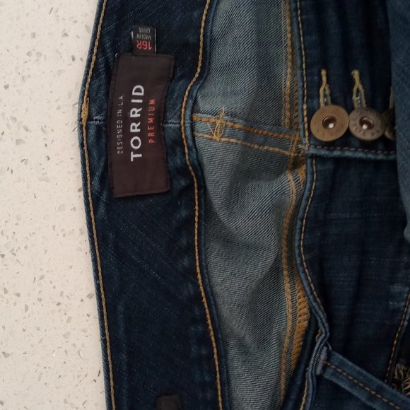 Torrid Blue Denim Jeggings Size 16R - Picture 3 of 8